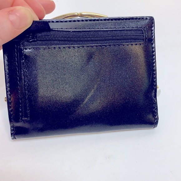 English Leather | Black Leather Gold Snap Wallet | Change Purse | Card Carrier - Picture 7 of 9